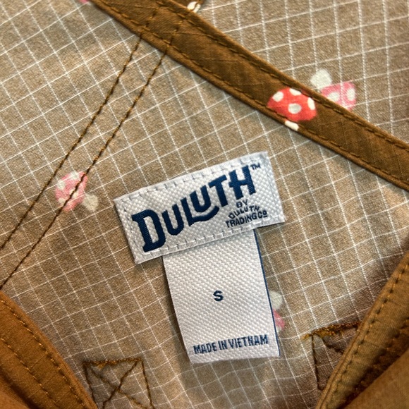 Duluth Trading Co Brown Mushroom Print Women's short Overalls - Picture 4 of 5